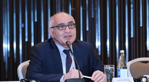 Məşhur professorun adından dələduzluq - BU NÖMRƏDƏN GƏLƏN ZƏNGLƏRƏ CAVAB VERMƏYİN