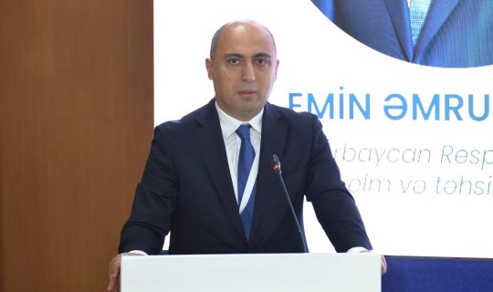 Emin Əmrullayev məzunları təbrik etdi