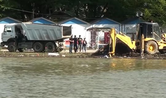 Qubada güclü leysan yolu uçurdu - 6 kəndlə əlaqə kəsildi