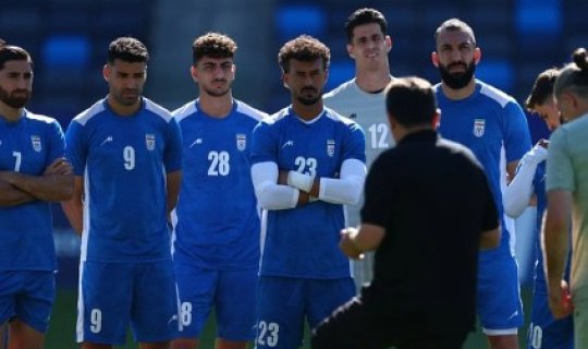 İran millisi FIFA-dan şikayətləndi