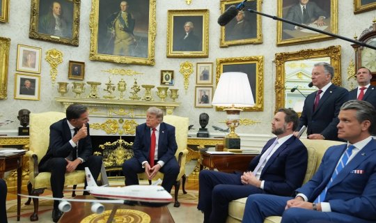 Tramp yenə tənqid etdi - NATO-nun Baş katibi cavab verdi