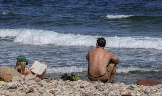 İstilər bu ölkədə 200-dən çox insanın həyatına son qoydu - Turistlərə xəbərdarlıq