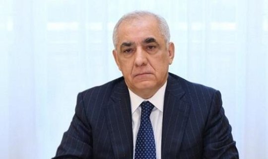 Əli Əsədov yeni qərar imzaladı