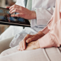 Alzheimer xəstəliyinin başlanğıcının erkən əlaməti aşkarlandı