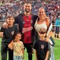 Argentinalı futbolçu xanımı və iki övladını zəlzələdə itirdi