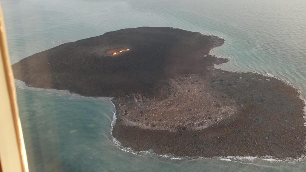 FHN: Palçıq vulkanının kraterində kiçik alov müşahidə olunur - FOTO