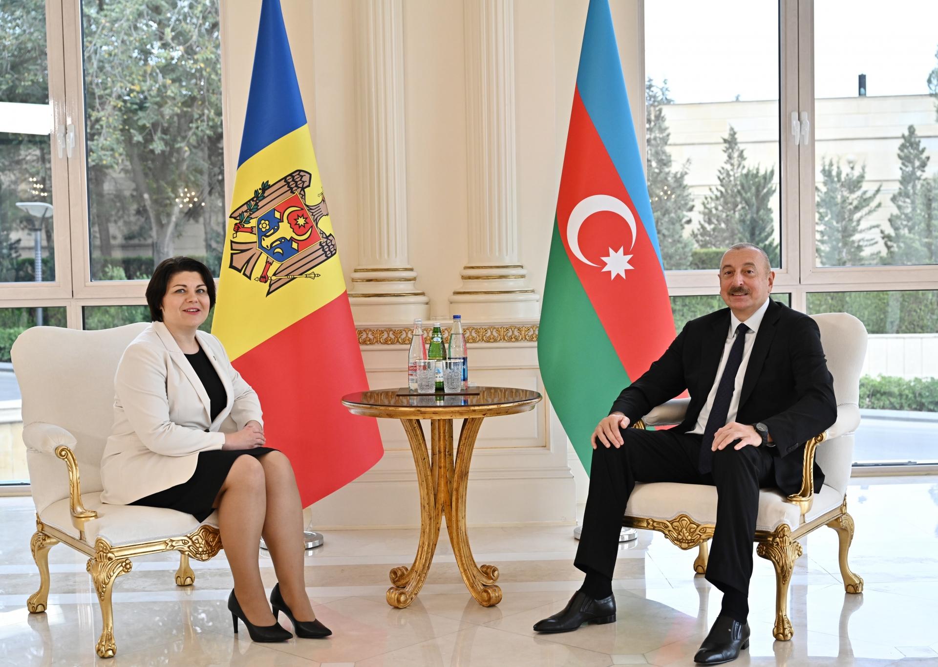 İlham Əliyev Moldovanın Baş naziri ilə görüşdü - FOTO
