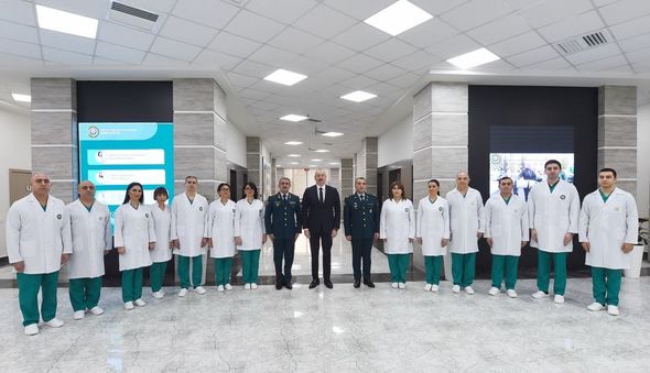 Prezident hərbi hospital kompleksinin açılışında - FOTO(YENİLƏNİB)