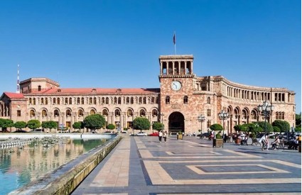 "İrəvan sülhlə bağlı bəyanatlarını praktik müstəvi