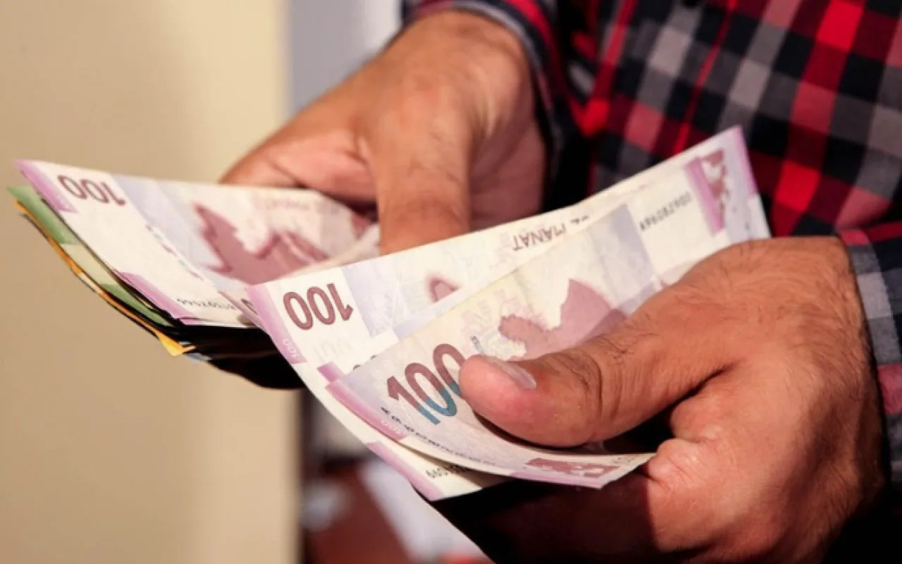 Azərbaycanda sosialyönümlü xərclər 15.3 milyard ma