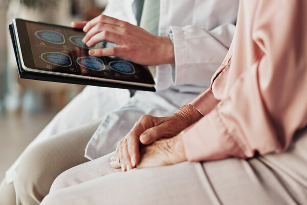 Alzheimer xəstəliyinin başlanğıcının erkən əlaməti