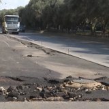 Bakıda yeni asfaltlanan yol ÇÖKDÜ - VİDEO