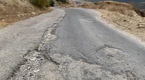 Şamaxıda torpaq sürüşməsi: Təhlükəli vəziyyət yarandı - VİDEO