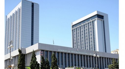 Milli Məclisin deputatları ABŞ ilə sazişlərə xitam verilməsini istəyiblər