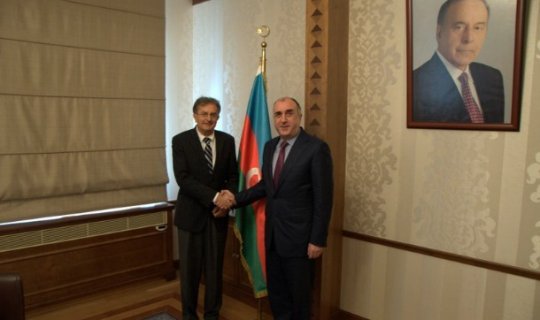 Məmmədyarov yeni səfiri qəbul etdi