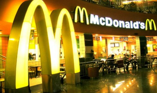 McDonald\'sda daha bir biabırçılıq