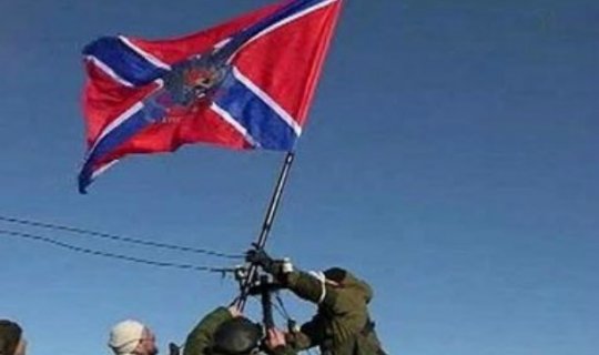 Debaltsevoda Novorossiyanın bayrağı qaldırıldı