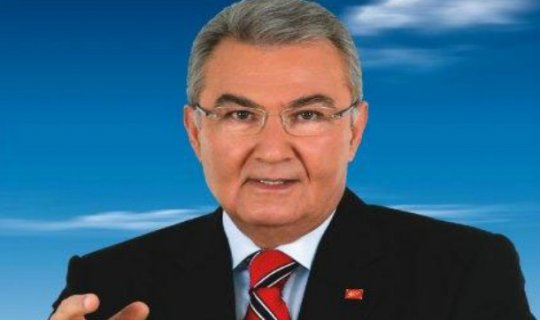 CHP-nin sabiq lideri Dəniz Baykal qayıdır