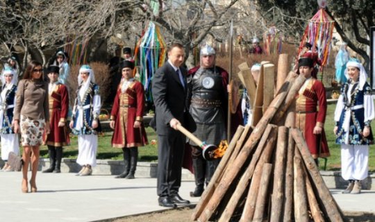 İlham Əliyev Novruz bayramı münasibətilə ümumxalq şənliyində iştirak etdi