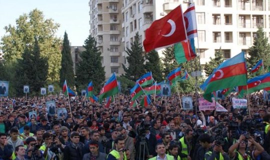 Mitinq başa çatdı, polis 1 nəfəri saxladı