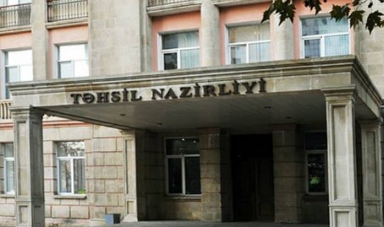 Təhsil Nazirliyi xaricdə təhsil xidmətləri göstərən şirkətlərlə bağlı xəbərdarlıq etdi