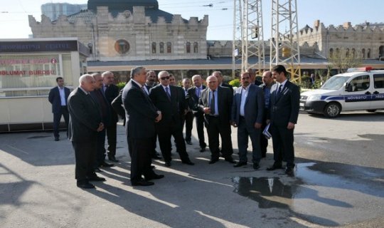 Cavid Qurbanov Bakı sərnişin stansiyasında aparılan təmir işləri ilə tanış olub