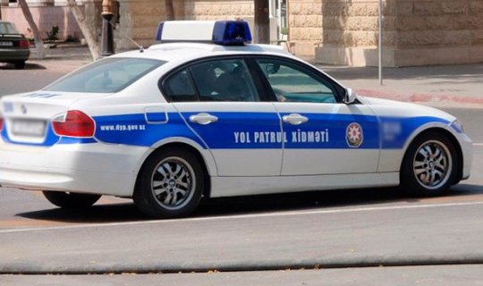 Sərxoş sürücü polisə xəsarət yetirdi