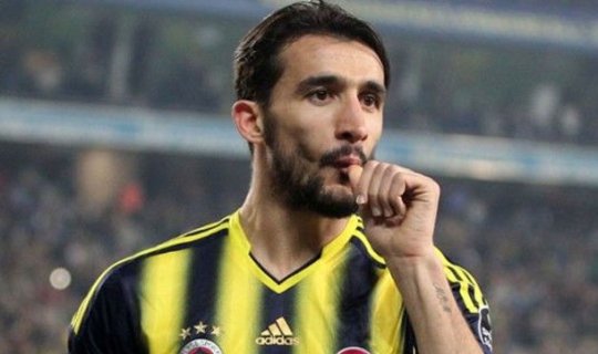 “Fənərbaxça” futbolçusunun avtomobili gülləbaran edilib