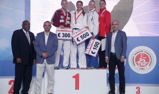 Azərbaycan karateçisi beynəlxalq yarışın qalibi oldu