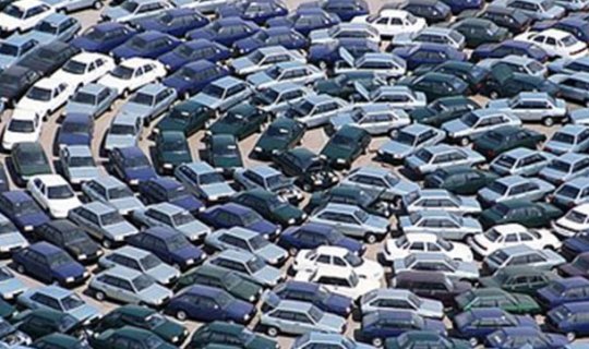 Azərbaycan avtomobil idxalını 50%-dən çox azaltdı