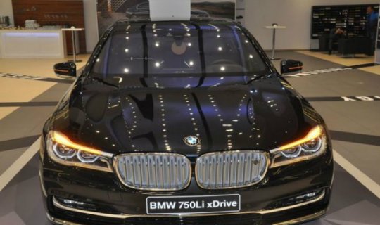Yeni 7-ci Seriya BMW avtomobilinin təqdimatını keçirildi