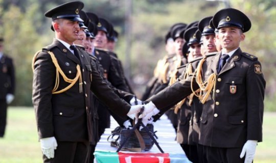 Azərbaycan prezidenti hərbi xidmətlə bağlı qanuna dəyişiklik etdi