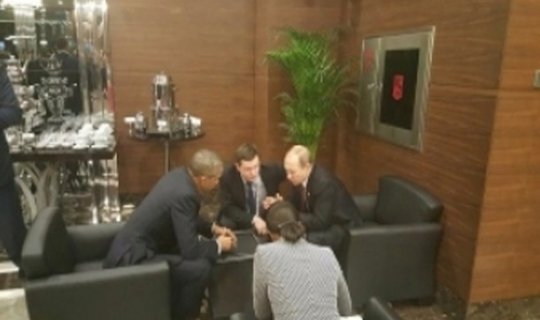 Putinlə Obama arasında qısa görüş olub