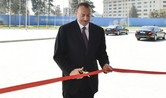 Prezident İlham Əliyev yeni Mərkəzin açılışında iştirak etdi