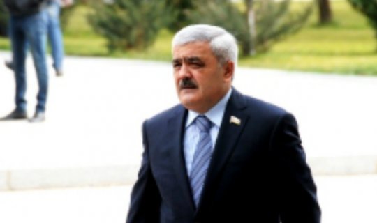 Rövnəq Abdullayev yanan 