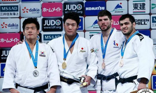 Elmar Qasımov Yaponiyada bürünc medal qazandı