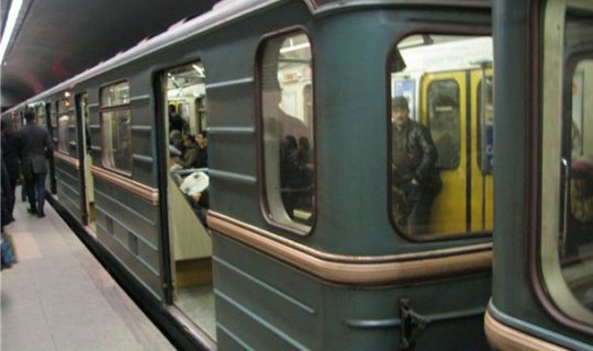 Bakı metrosunda gənclərin yersiz hərəkəti idmançını coşdurdu