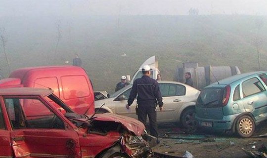 Türkiyədə ağır yol qəzası: 9 ölü, 30 yaralı