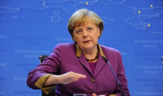 Angela Merkelin Türkiyəyə rəsmi səfəri başladı