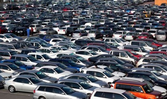 Avtomobil satışı 1 ildə 40% aşağı düşdü