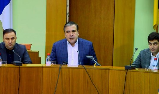 Saakaşvili xüsusi xidmət orqanının nümayəndəsini iclasdan qovdu