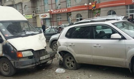 Bakıda polis serjantı qəza törətdi