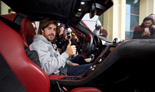 Fernando Alonso azərbaycanlı azarkeşlərə təşəkkür etdi