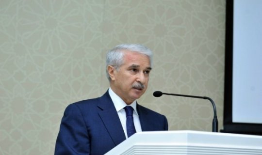 Nazir müavini: “Süpürgəçi vergi ödəyir, ayda 10 toya gedən müğənni bunu etmir”