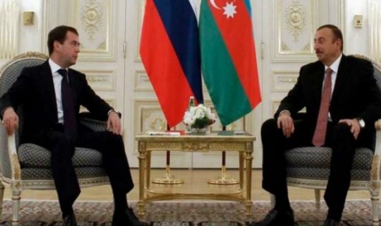 Azərbaycan prezidenti və Rusiya baş naziri arasında görüş başladı