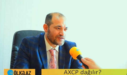 Razi Nurullayev AXCP-nin dağılmasından danışdı