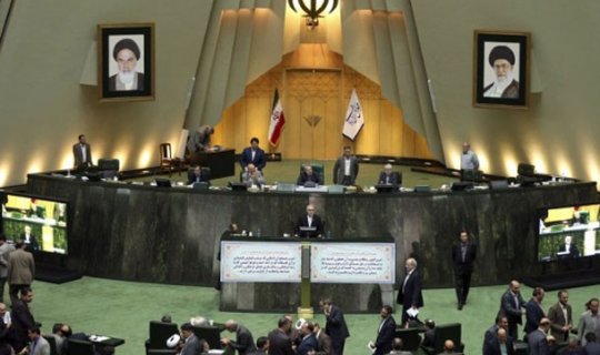 İranda erməni deputatlardan DİN-ə müraciət