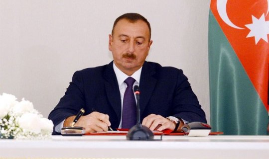 Azərbaycan prezidenti Oljas Süleymenovu 80 illik yubileyi münasibəti ilə təbrik edib
