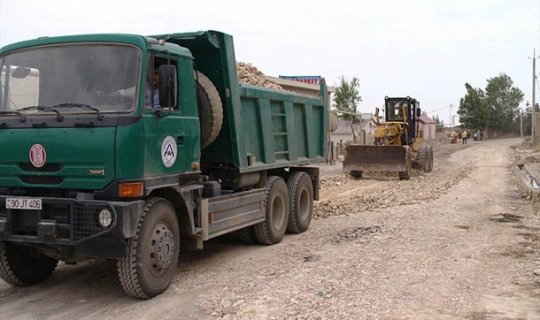 Hökməli-Qobu-Güzdək avtomobil yolu təmir olunur