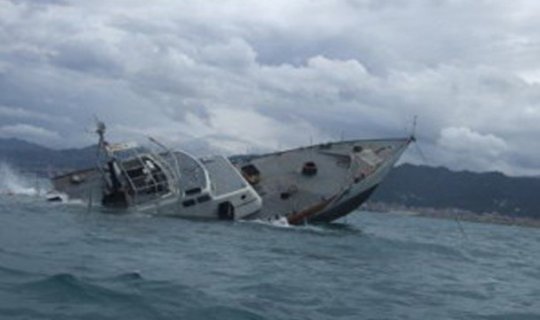 Yunanıstan sahillərində içərisində 700 nəfər olan gəmi batıb